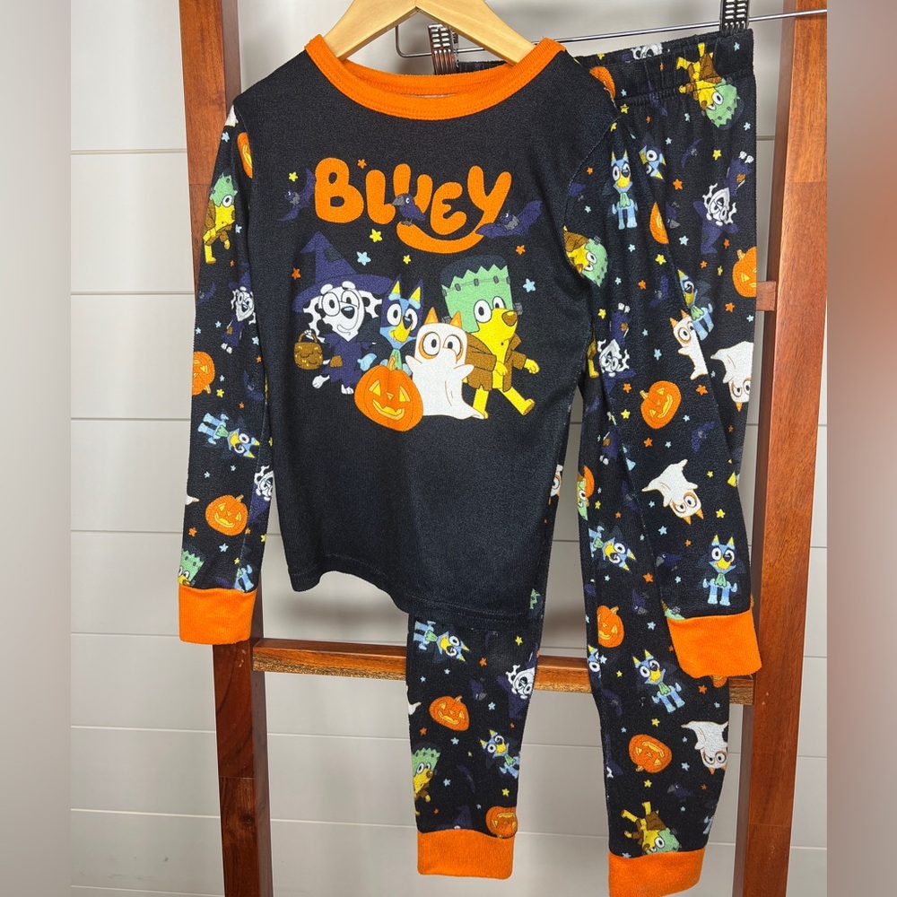 Bluey Kids Pajama Set - Black and Orange